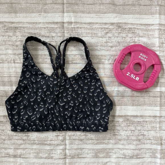 Old Navy Other - 💪🏻 Old Navy Black Grey Cheetah Medium Sports Bra